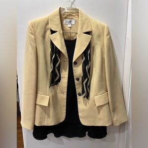 Women’s yep piece suit